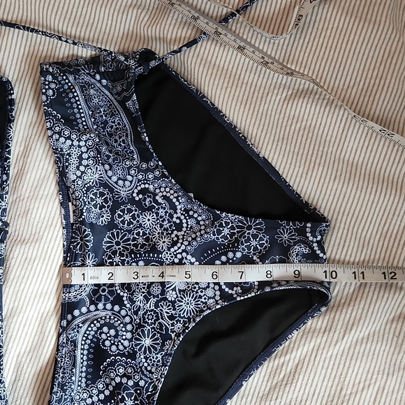 Floral paisley bikini - Picture 7 of 8